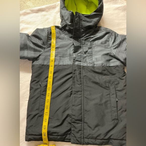 Place Kids Black and Gray And Neon Green Puffer Jacket - Picture 8 of 10